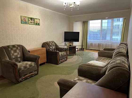 Оренда Квартира 3-кімнатна, 7/15 поверх на Урицкого ул./ Липкивского Василия Kiev