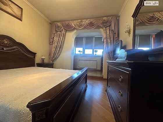 Оренда Квартира 3-кімнатна, 15/16 поверх на Петра Григоренка, 29 Київ