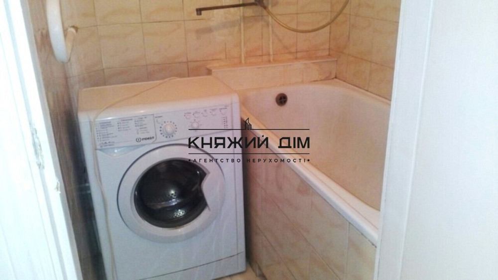 Оренда Квартира 3-кімнатна, 12/12 поверх на Малышко Андрея ул. Киев - изображение 10