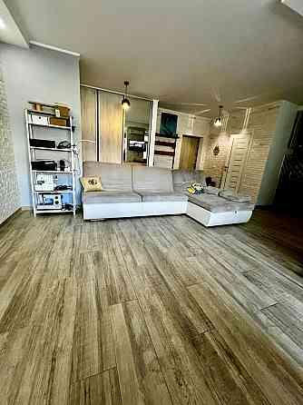 Продаж Квартира 2-кімнатна, 2/14 поверх на Нивська вул., д. 4-Г Kiev