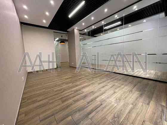 Оренда Будинок 3-кімнатний на Євгена Коновальця вул., 36Е Kiev