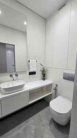 Продаж Квартира 2-кімнатна, 14/25 поверх на Днепровская набережная, 18А Київ