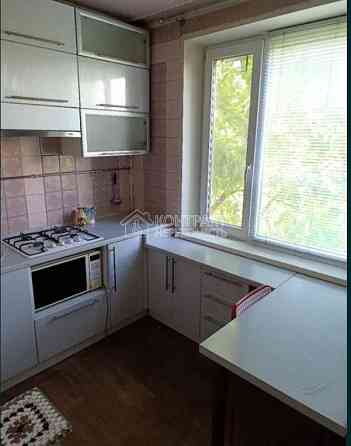 Продаж Квартира 2-кімнатна, 4/9 поверх на вул. Ювілейний Kharkiv