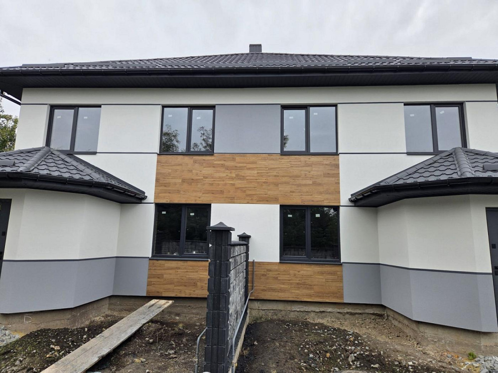 Продаж Будинок 4-кімнатний на вул. Малорівненська Рівне - фото 1