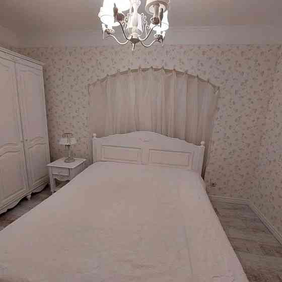 Оренда Квартира 2-кімнатна, 8/25 поверх на Драгоманова, 4 Київ