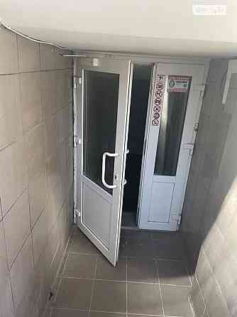 Продаж торгове приміщення на вул. Словацького Кременец