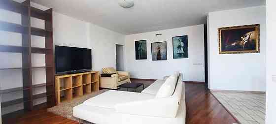 Оренда Квартира 3-кімнатна, 18/23 поверх на Дніпровська набережна, 19А Київ