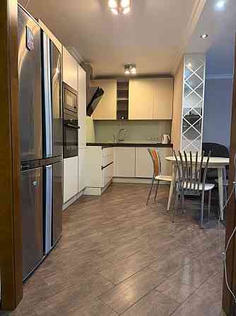 Продаж Квартира 2-кімнатна, 12/18 поверх на Днепровская наб. вул., д. 19а Киев