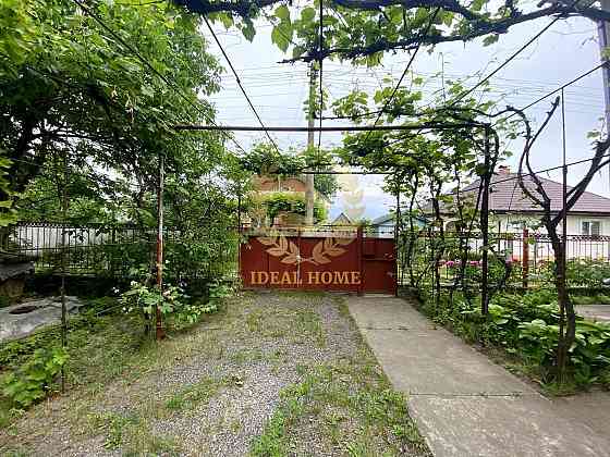 Продаж Будинок 5-кімнатний 