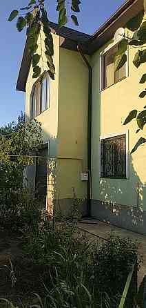 Трехэтажный дом в пгт. Институт Таирова Таїрове