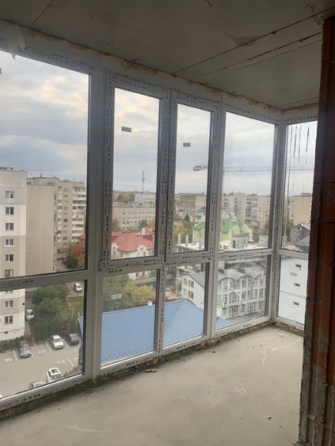 Продаж 2к квартири, 81 м.кв, вул. Торговиця Ternopil'