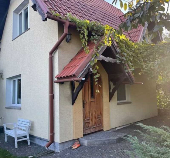 Продаж 2 поверхового будинку з каміном і ділянкою на 15 соток, 360 кв. м Тернопіль
