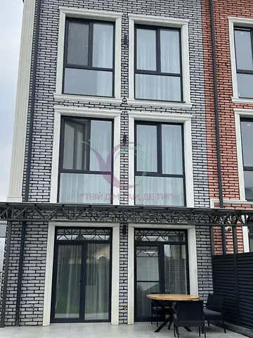 Продаж 4-поверховий   230 кв.м 6 кімн. на Румунська вулиця 30Г Чернівці - фото 3