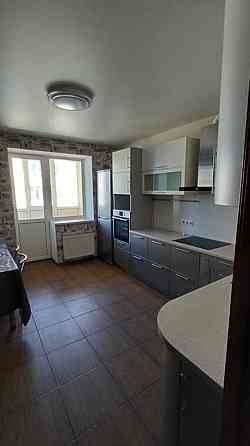 Продаж Квартира 4-кімнатна, 18/19 поверх на Бориспільська, 25А Kiev