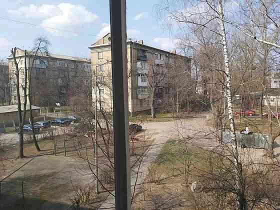 Оренда Квартира 2-кімнатна, 3/5 поверх на Єреванська, 9 Kiev