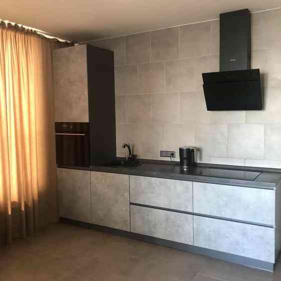 Оренда Квартира 2-кімнатна, 8/23 поверх на ул. Заречная, 3 Київ