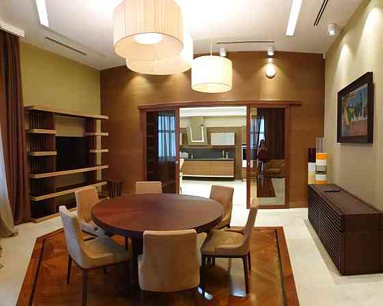 Продаж Квартира 4-кімнатна, 23/24 поверх на Генуэзская ул., 1 Одеса