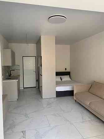 Оренда Квартира 1-кімнатна, 2/6 поверх на Фонтанская дорога ул., 153/13 Одесса