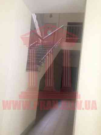 Продаж 3к Квартира 122.7 кв.м  