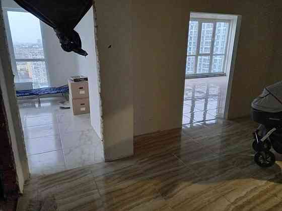 Продаж Квартира 3-кімнатна, 20/21 поверх на Ревуцького, 40В Киев