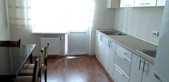 Оренда Квартира 3-кімнатна, 19/25 поверх на ул. Софии Русовой, 1 Київ