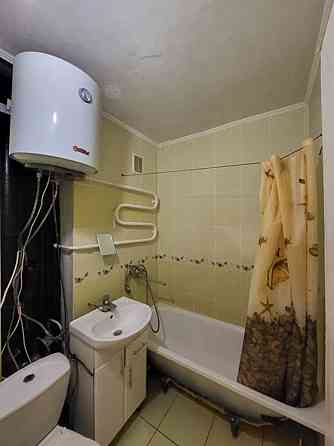 Оренда Квартира 2-кімнатна, 1/5 поверх на Естонська, 1/5 Київ