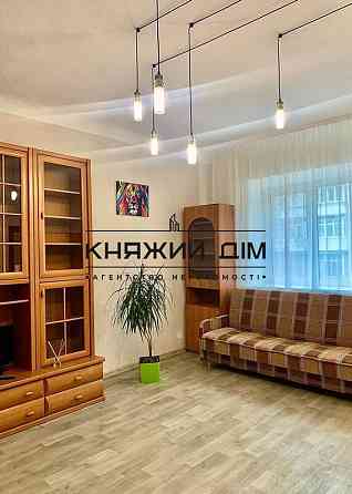 Оренда Квартира 2-кімнатна, 3/4 поверх на Вузовская ул. Київ