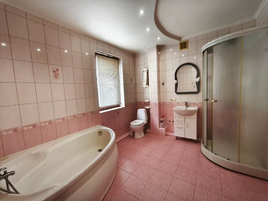 Оренда 2-поверховий Котедж з ділянкою 3 сот 180 кв.м 4 кімн. на Івана Франка 1Б Ужгород - фото 16