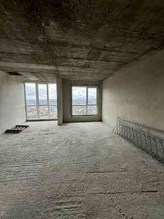 Продаж Квартира 3-кімнатна, 6/10 поверх на вул. Набережна Івано-Франківськ