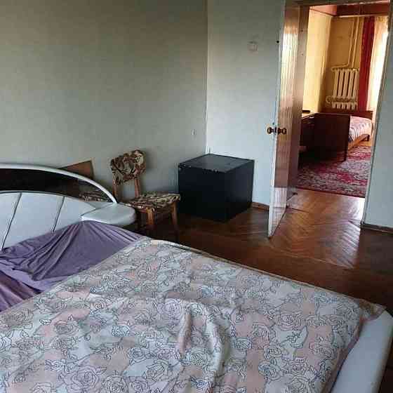 Оренда Квартира 3-кімнатна, 3/9 поверх на Миколайчука, 19а Киев