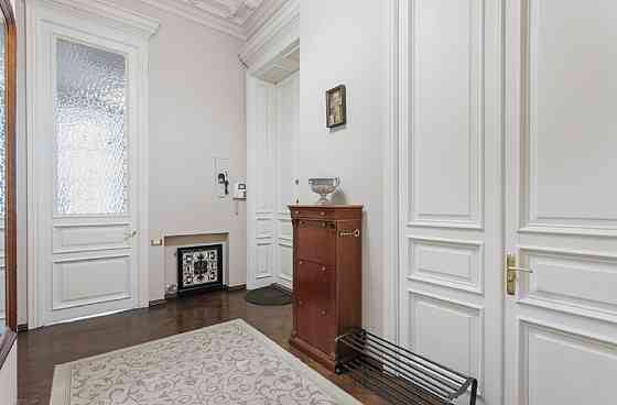 3-х комн квартира га ул. Гоголя в " Доме с атлантами". Уникальное предложение! Одеса