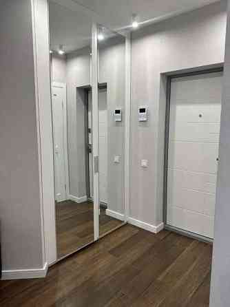 Оренда Квартира 1-кімнатна, 24/27 поверх на ул. Рижская, 73г Київ