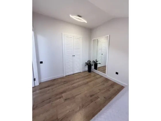 For sale 3-room Apartment 102 sq.m Лозовецька Ternopil'