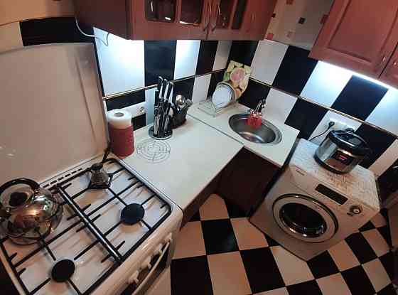 Оренда Квартира 3-кімнатна, 2/9 поверх на Березняковская ул., 38 а Kiev