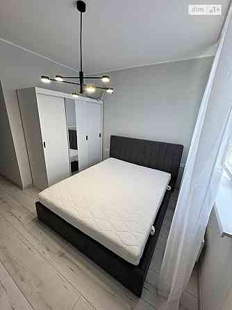 Оренда Квартира 2-кімнатна, 12/25 поверх на вул. Воскресенська, 2В Київ