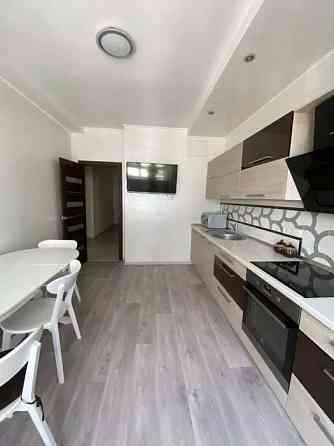 Оренда Квартира 2-кімнатна на Академика  Глушкова просп. Киев