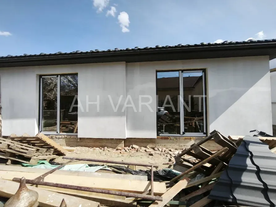 Продажа 1-этажный Дом с участком 3 сот 110 кв.м 3 комн. на Залізнична Ужгород - изображение 1