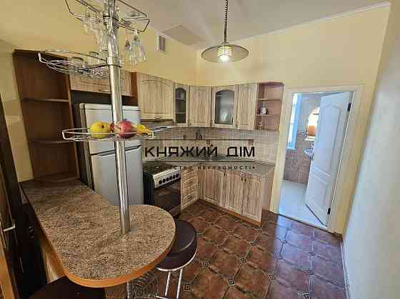 Оренда Квартира 2-кімнатна, 5/6 поверх на Круглоуниверситетская ул. Київ