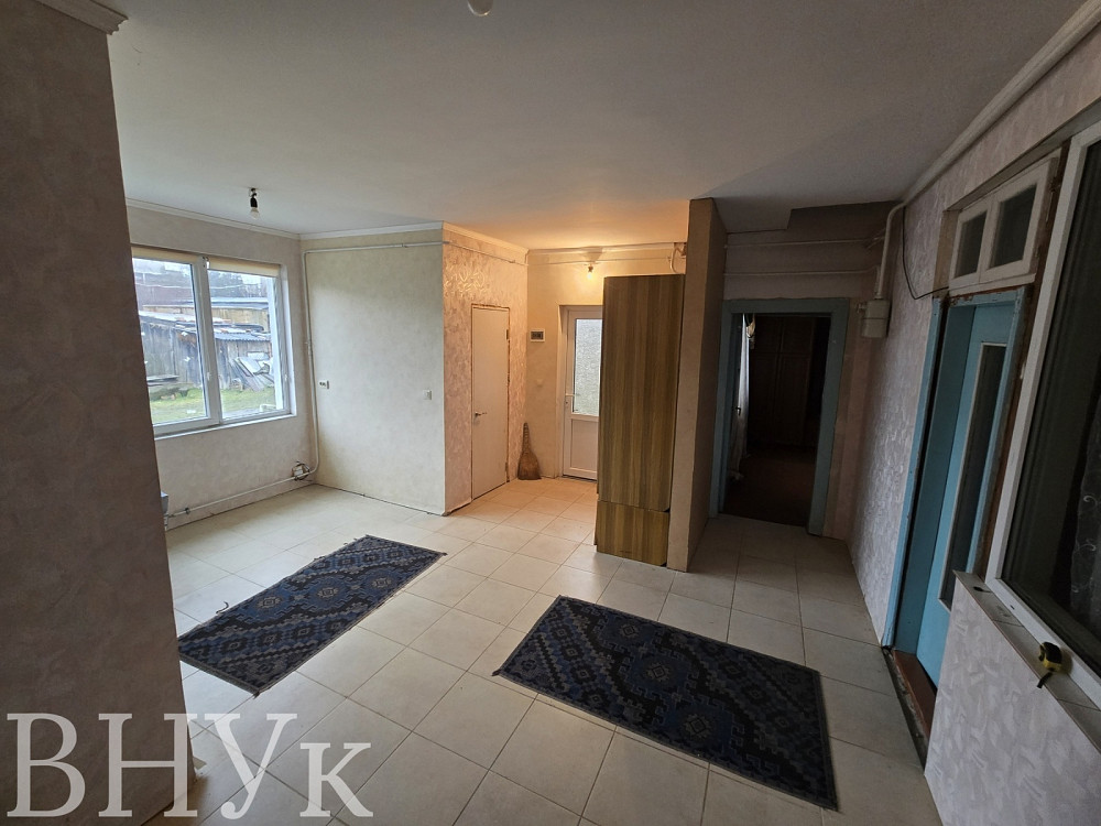 Продаж Квартира 2-кімнатна, 1/1 поверх на Ківерці р-он пошти Luts'k - photo 3