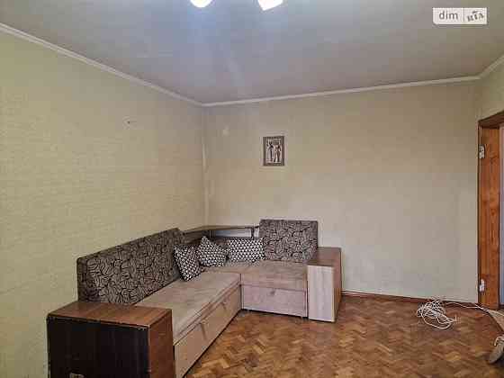 Оренда Квартира 1-кімнатна, 4/9 поверх на Бориспільська, 49 Киев