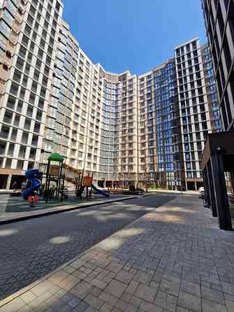 Продаж Квартира 3-кімнатна, 15/16 поверх на Прохоровская ул. Одеса