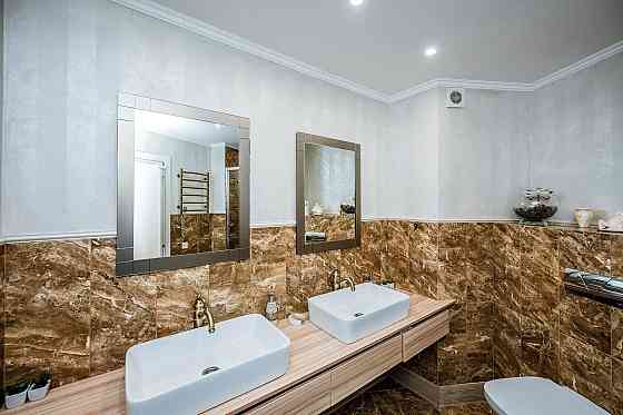 Продаж Квартира 3-кімнатна, 12/24 поверх на Глушкова Академика вул., д. 9-В Kiev