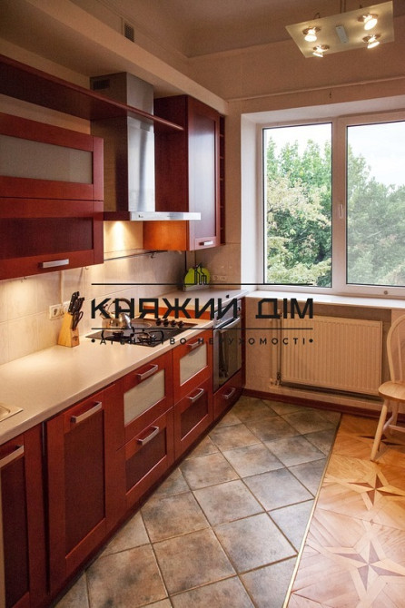 Продаж 4 кімнатної квартири  по Лютеранській 21/12   Печерські Липки код 21138911 Київ - фото 3