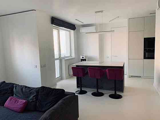 Продаж Квартира 2-кімнатна, 21/25 поверх на Гмирі Бориса вул., д. 14А Киев