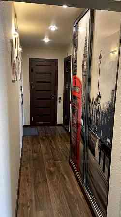 Продаж Квартира 3-кімнатна, 8/9 поверх на Володимира Івасюка вул., д. 9 Kiev