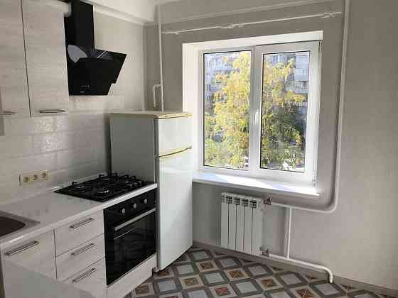 Продаж Квартира 2-кімнатна, 3/9 поверх на Йорданська вул., д. 2А Київ