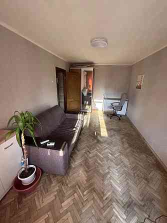 Оренда Квартира 1-кімнатна, 4/5 поверх на Леоніда Каденюка, 13Б Київ