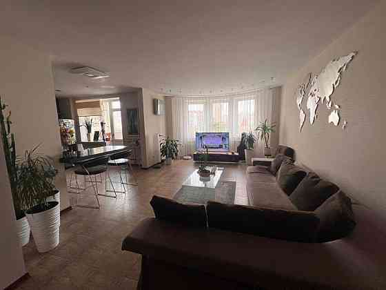 Продаж Квартира 3-кімнатна, 6/17 поверх на Бажана, 12 Киев