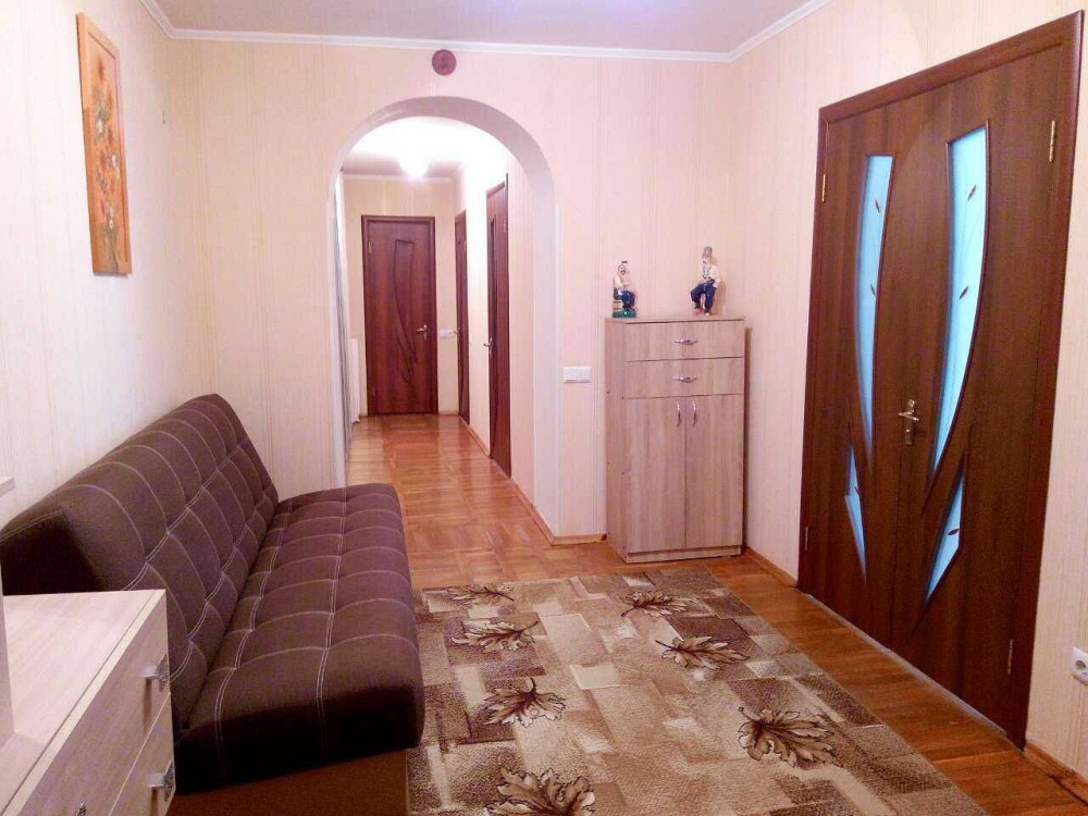 Продаж Квартира 3-кімнатна, 1/14 поверх на Володимира Івасюка вул., д. 20А Київ - фото 1