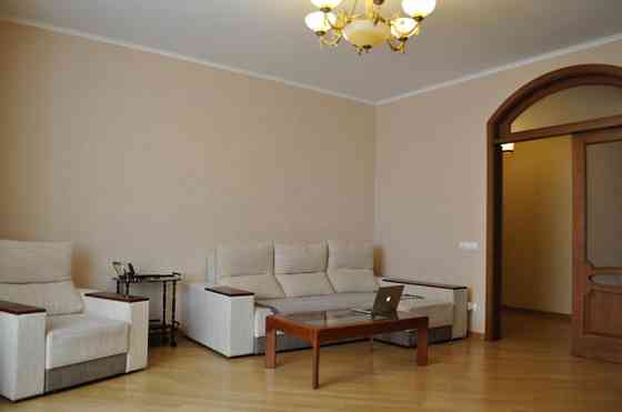 Здається 3-х кімнатна в новобудові на Печерську. Код об'єкта 1168777 Kiev